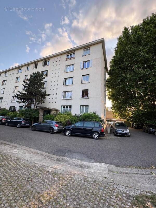 Photo 1 - Appartement à LA COURNEUVE