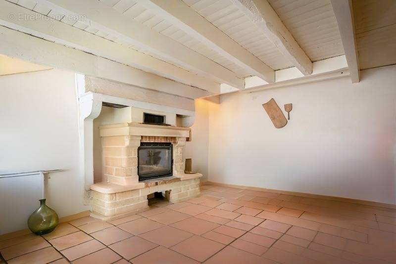 Maison à CHOUVIGNY