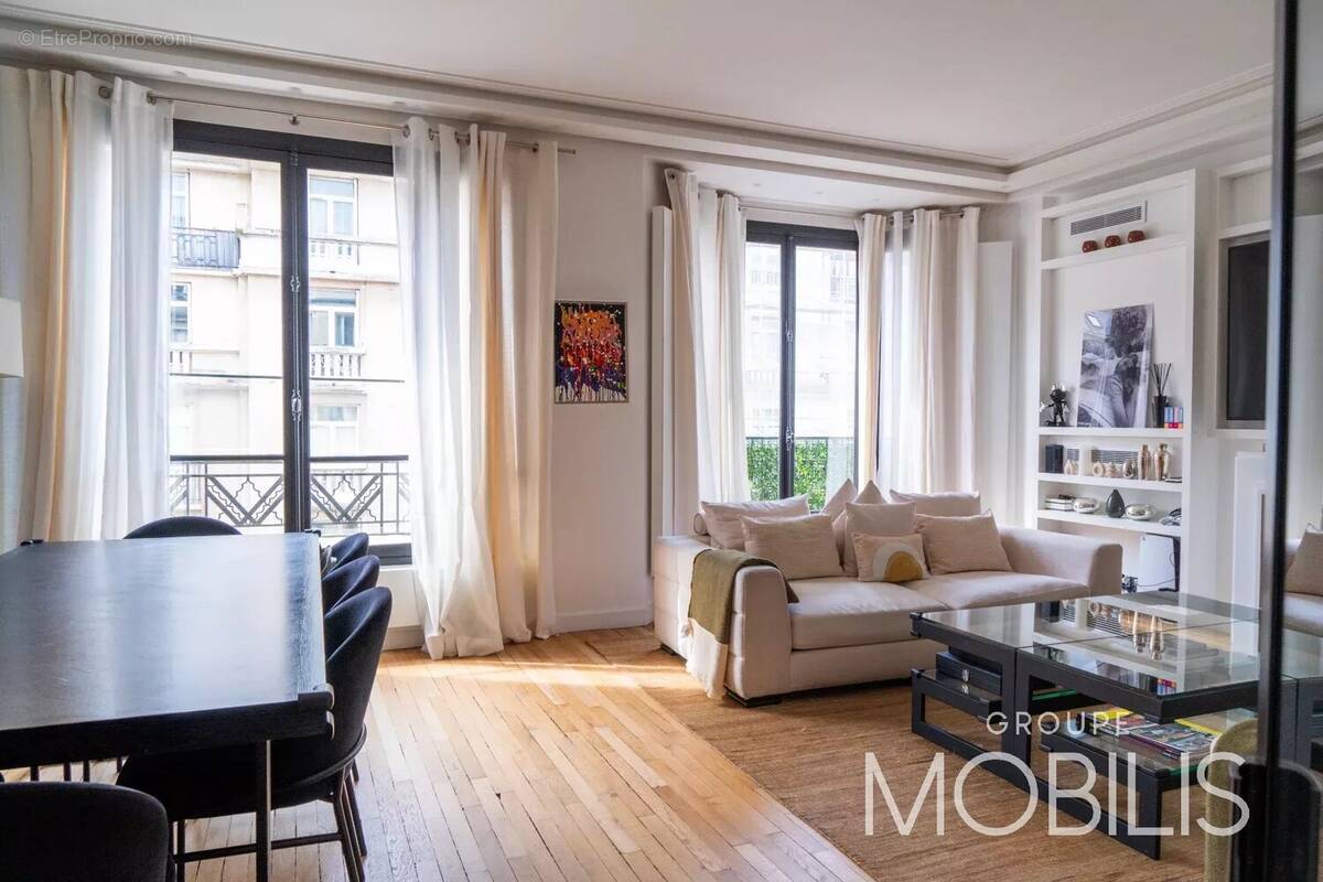 Appartement à LEVALLOIS-PERRET