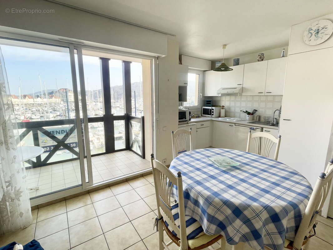 Appartement à DIVES-SUR-MER