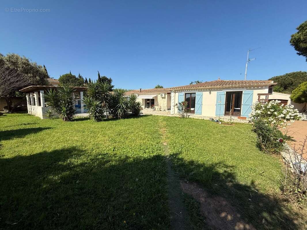 Maison à VILLENEUVE-LES-BEZIERS