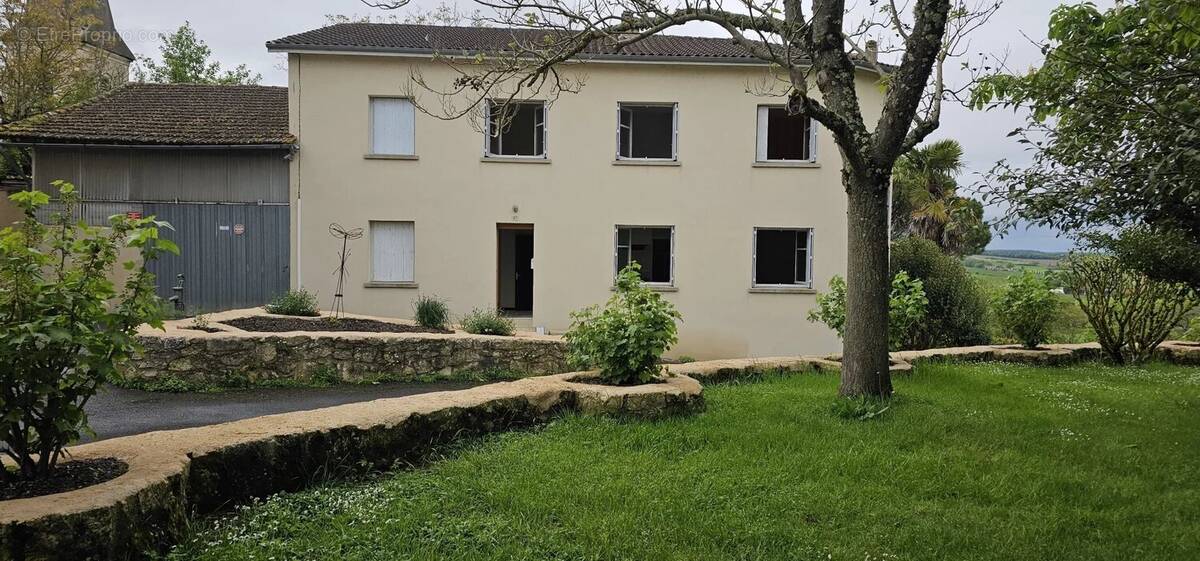 Maison à ORDAN-LARROQUE