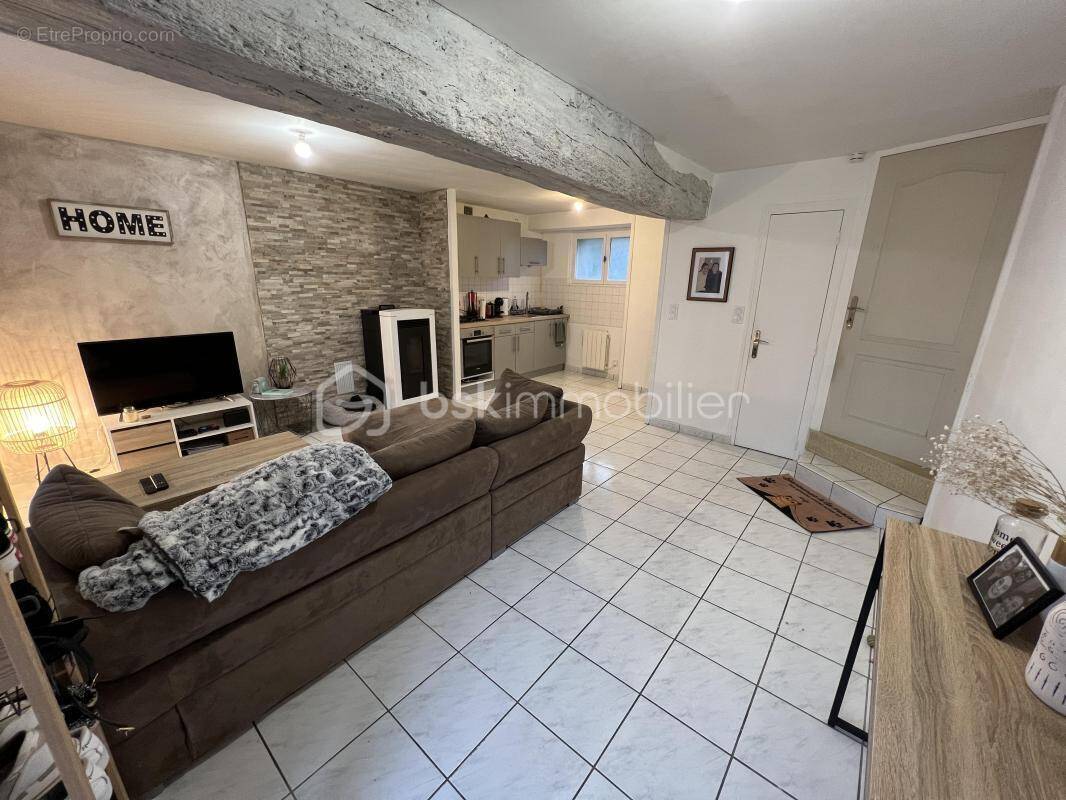 Maison à VAL-D&#039;IZE