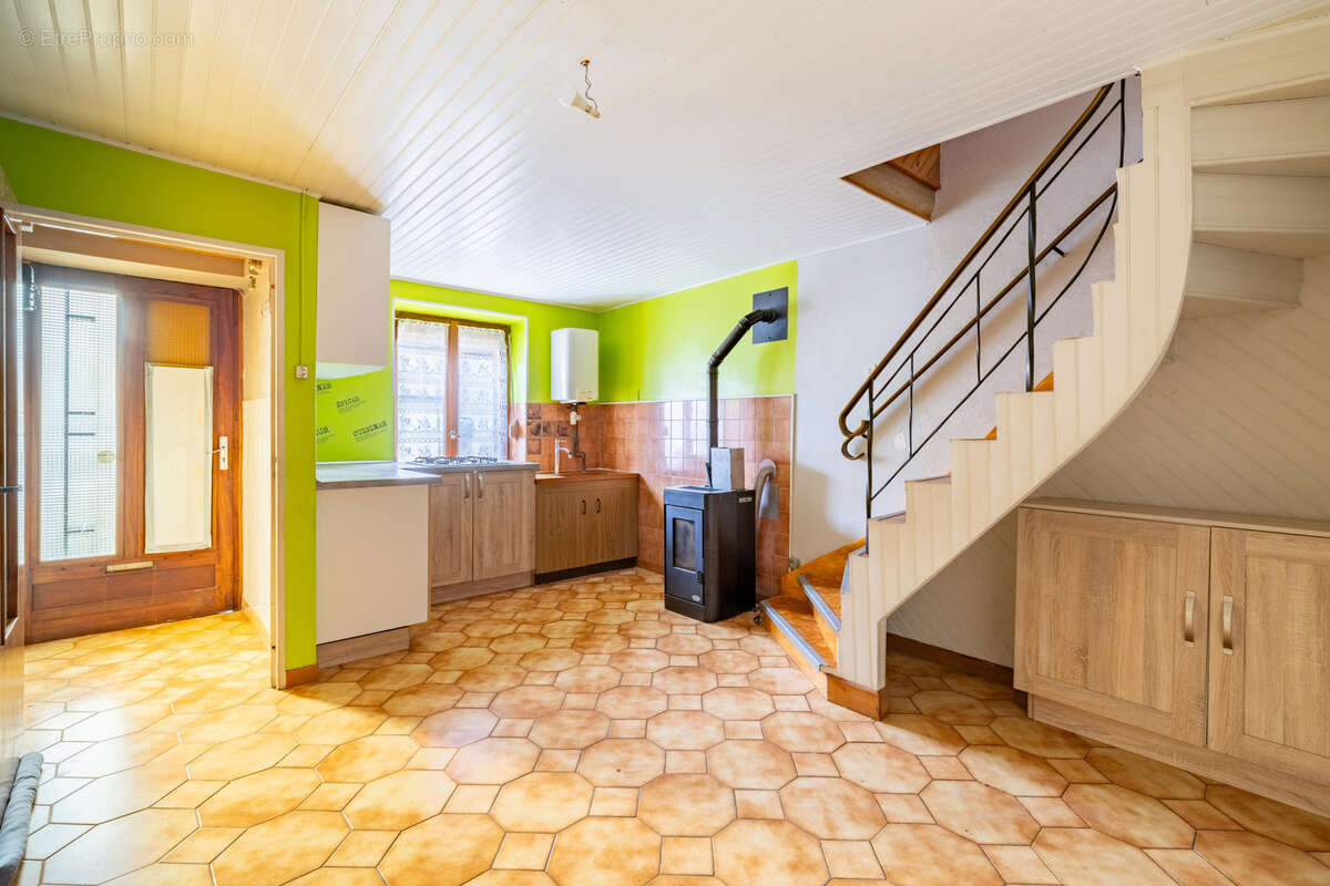 Maison à MOINEVILLE