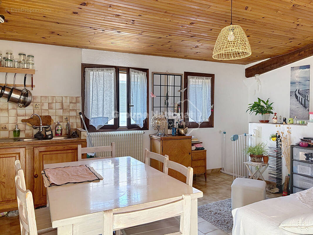 Maison à PEGOMAS