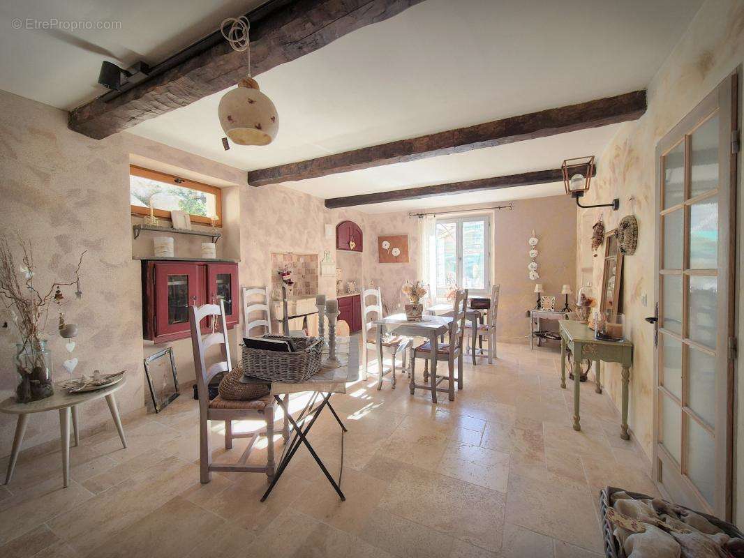 Maison à COURSEGOULES