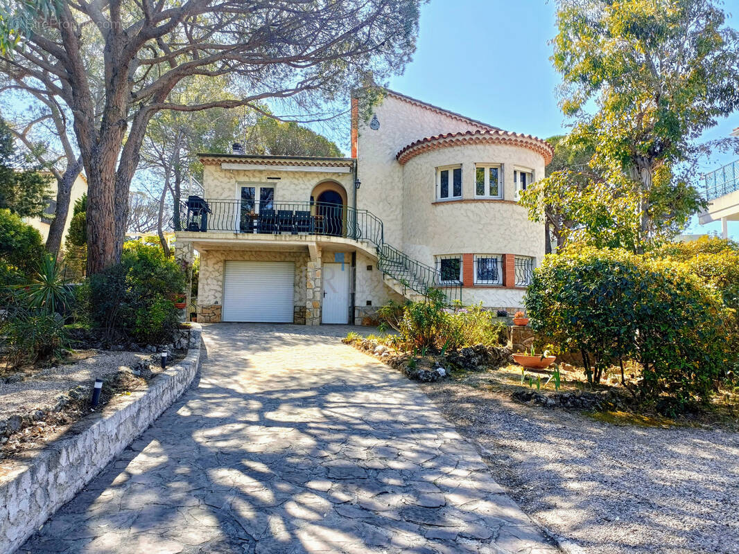 Maison à SAINT-RAPHAEL