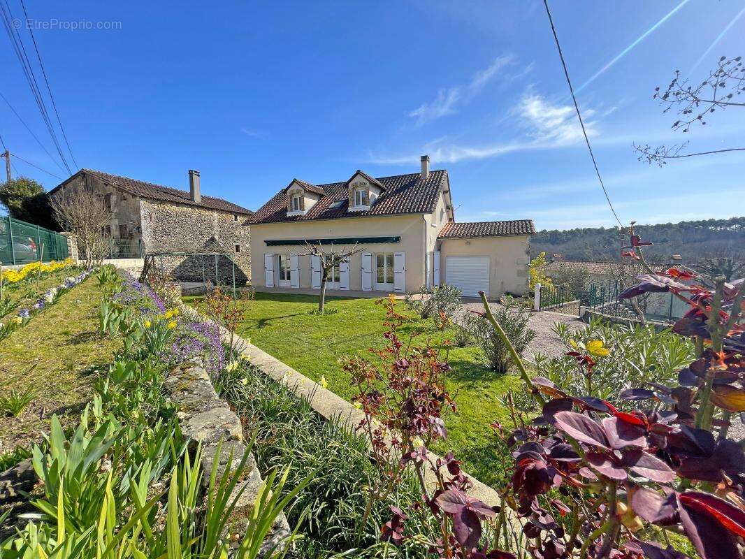 Maison à SOURZAC