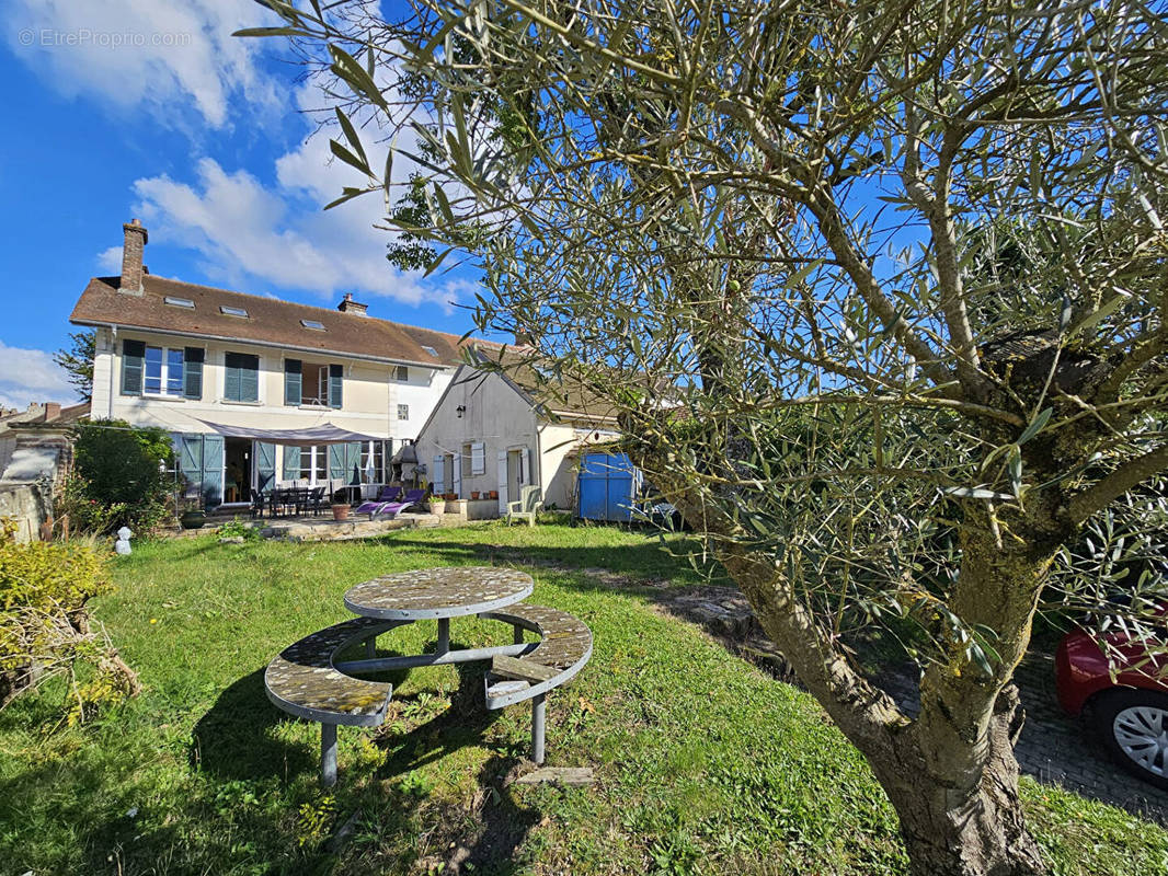 Maison à VIARMES