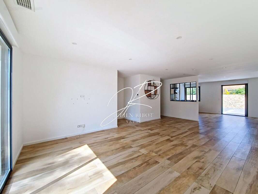 Photo 3 - Maison à SAUVIAN