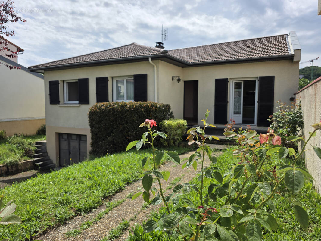 Maison à ROMAGNAT