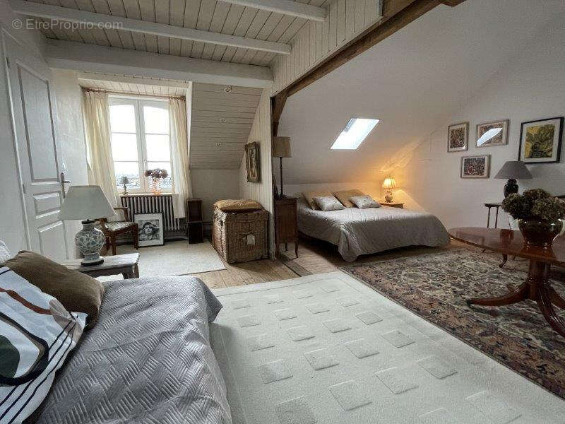 Maison à LA BAZOCHE-GOUET