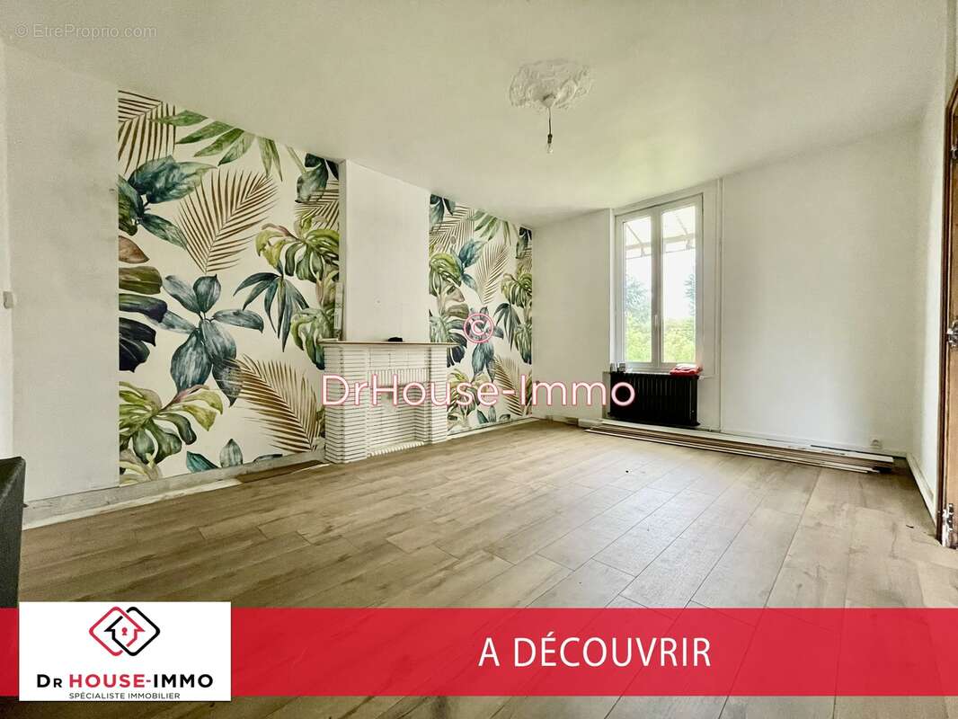 Maison à QUAROUBLE