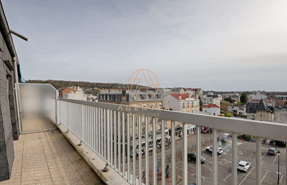 Appartement à SAINT-MAUR-DES-FOSSES
