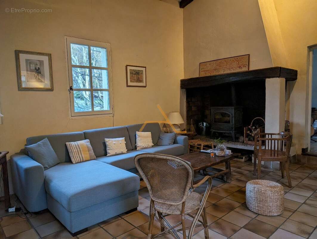 Maison à LE POET-LAVAL