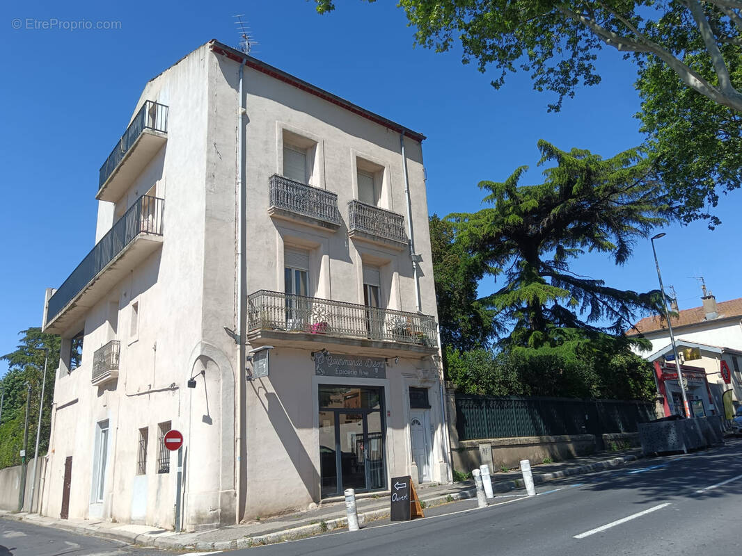 Commerce à BEZIERS