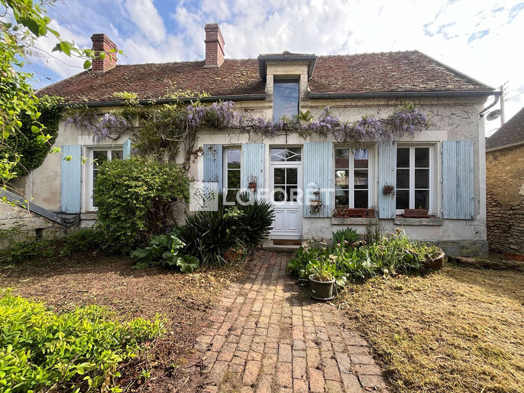 Maison à MOUY