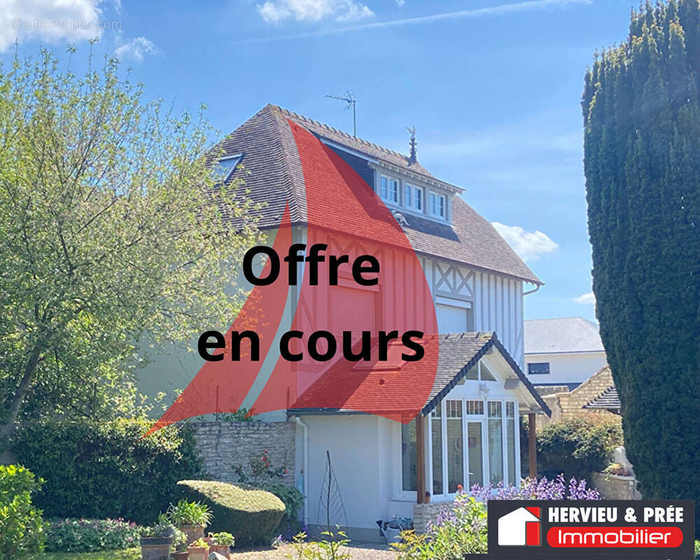 Maison à LUC-SUR-MER