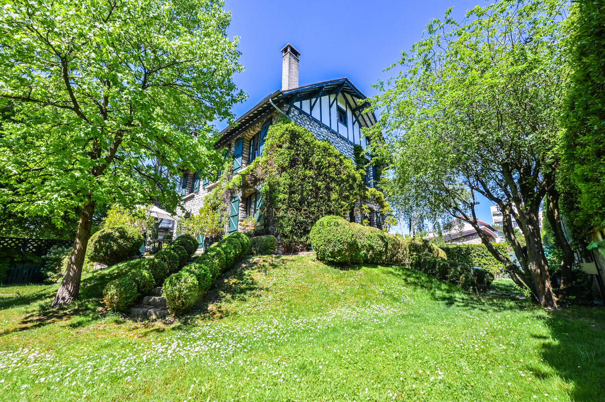 Maison à SAINT-MAUR-DES-FOSSES