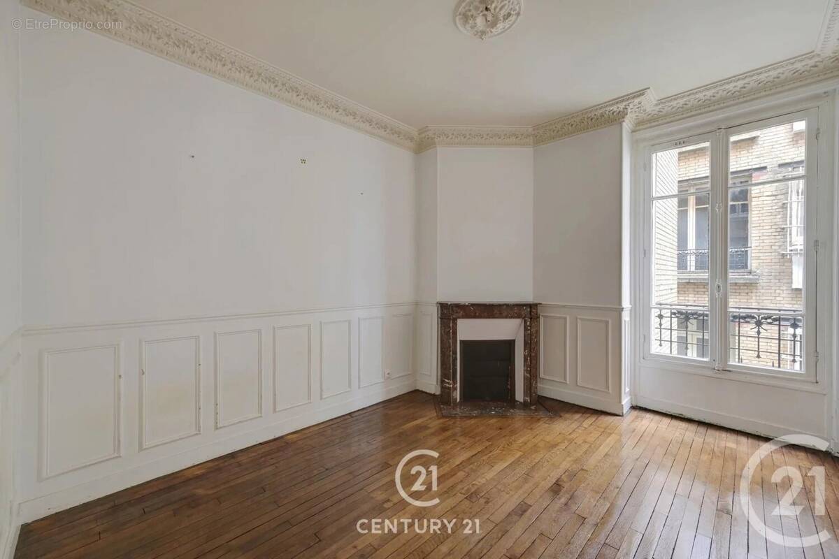 Appartement à PARIS-15E