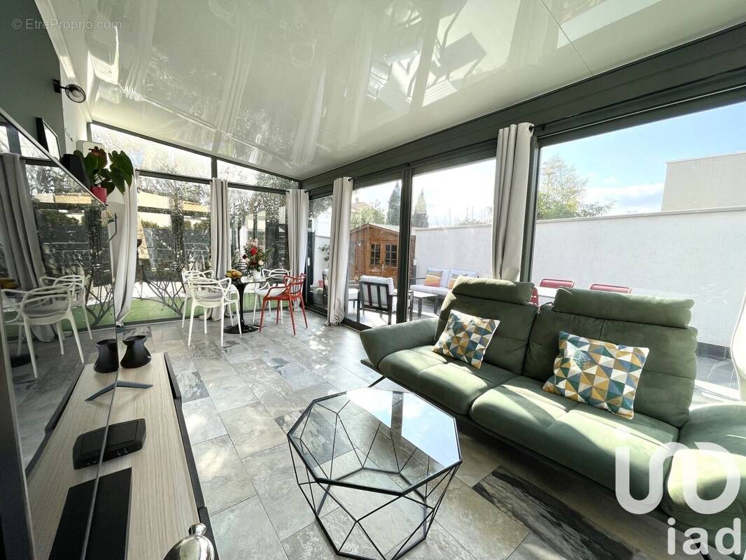 Photo 1 - Appartement à PUGET-SUR-ARGENS