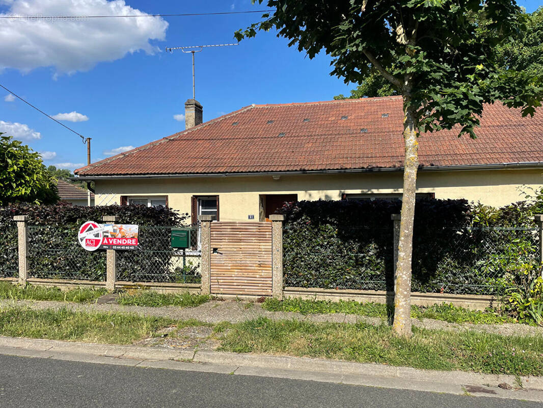 Maison à MERU