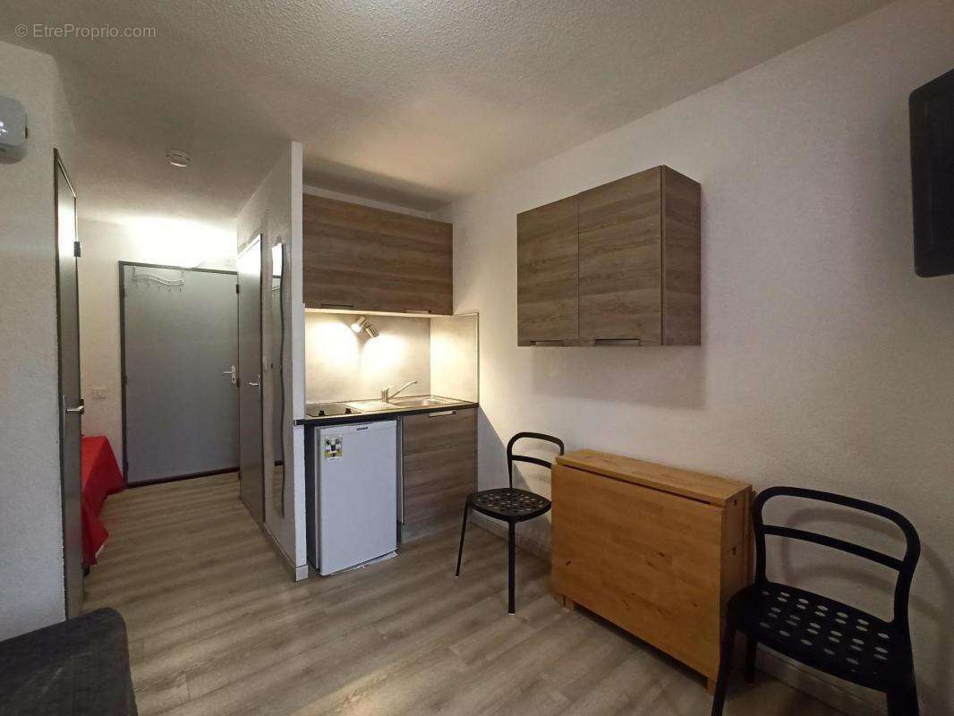 Appartement à LAMALOU-LES-BAINS