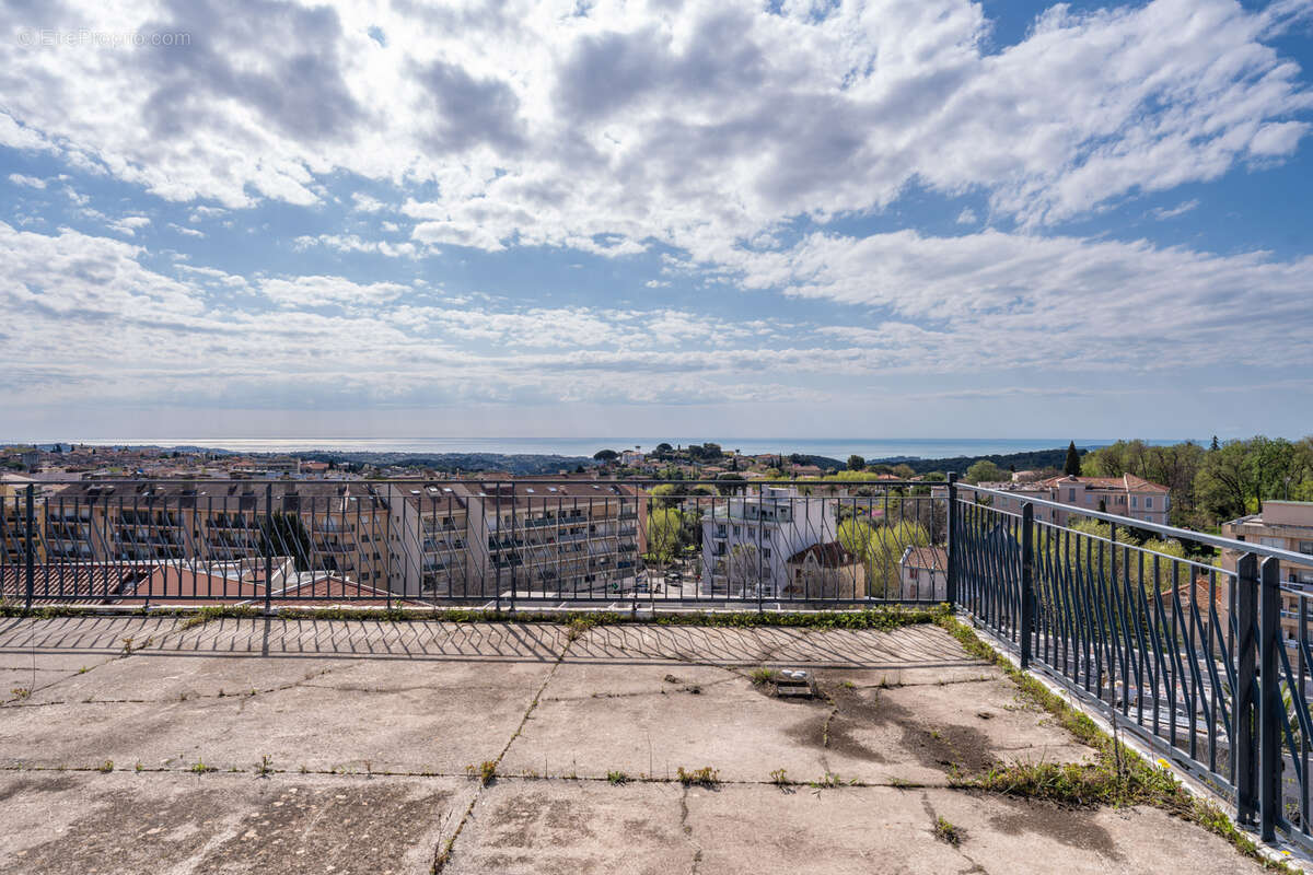 Appartement à VENCE