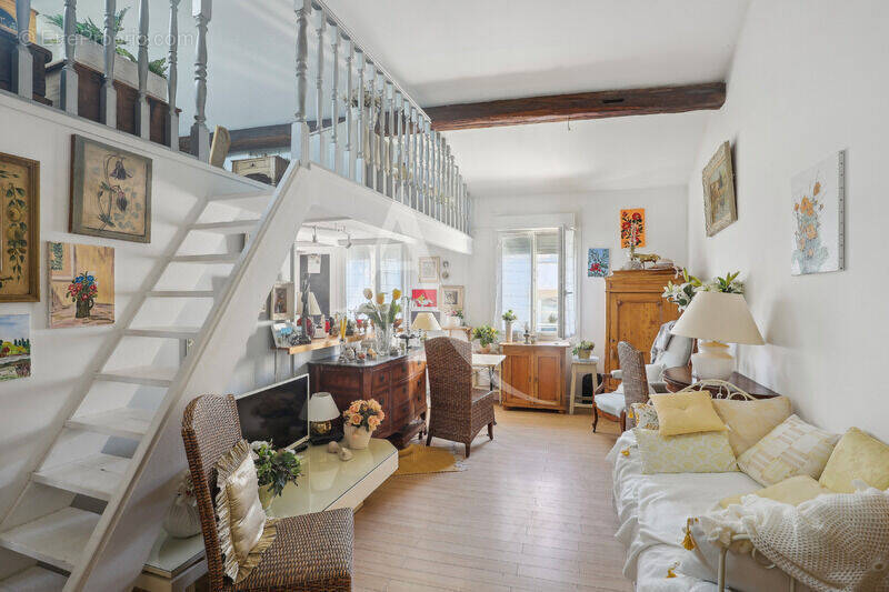 Appartement à SURESNES
