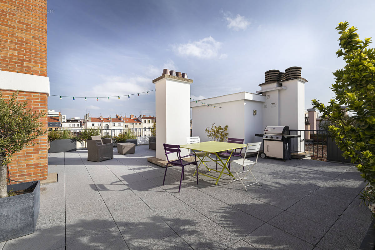 Appartement à LYON-6E
