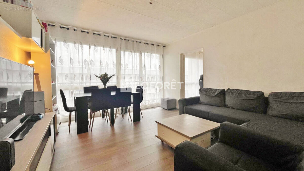 Appartement à VELIZY-VILLACOUBLAY