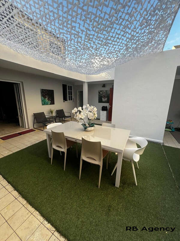 Appartement à POINTE-A-PITRE