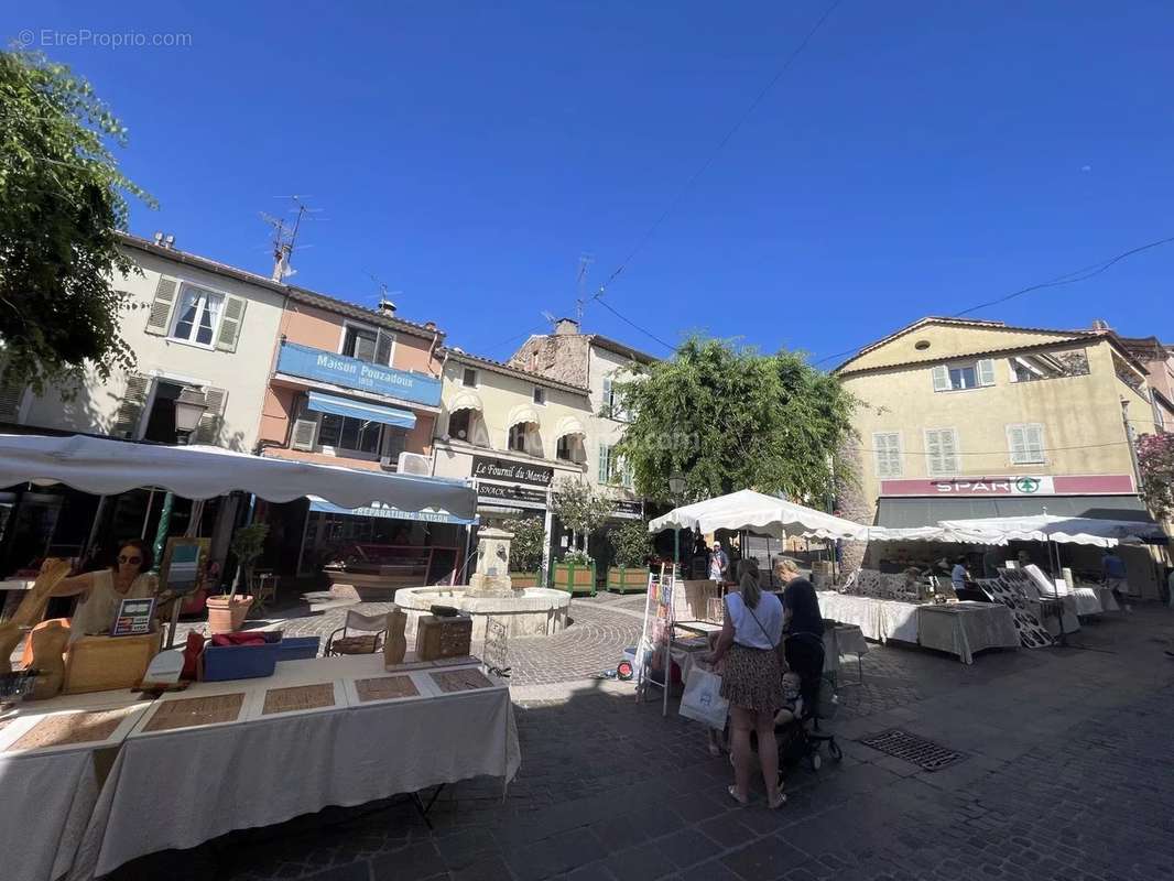 Commerce à SAINTE-MAXIME