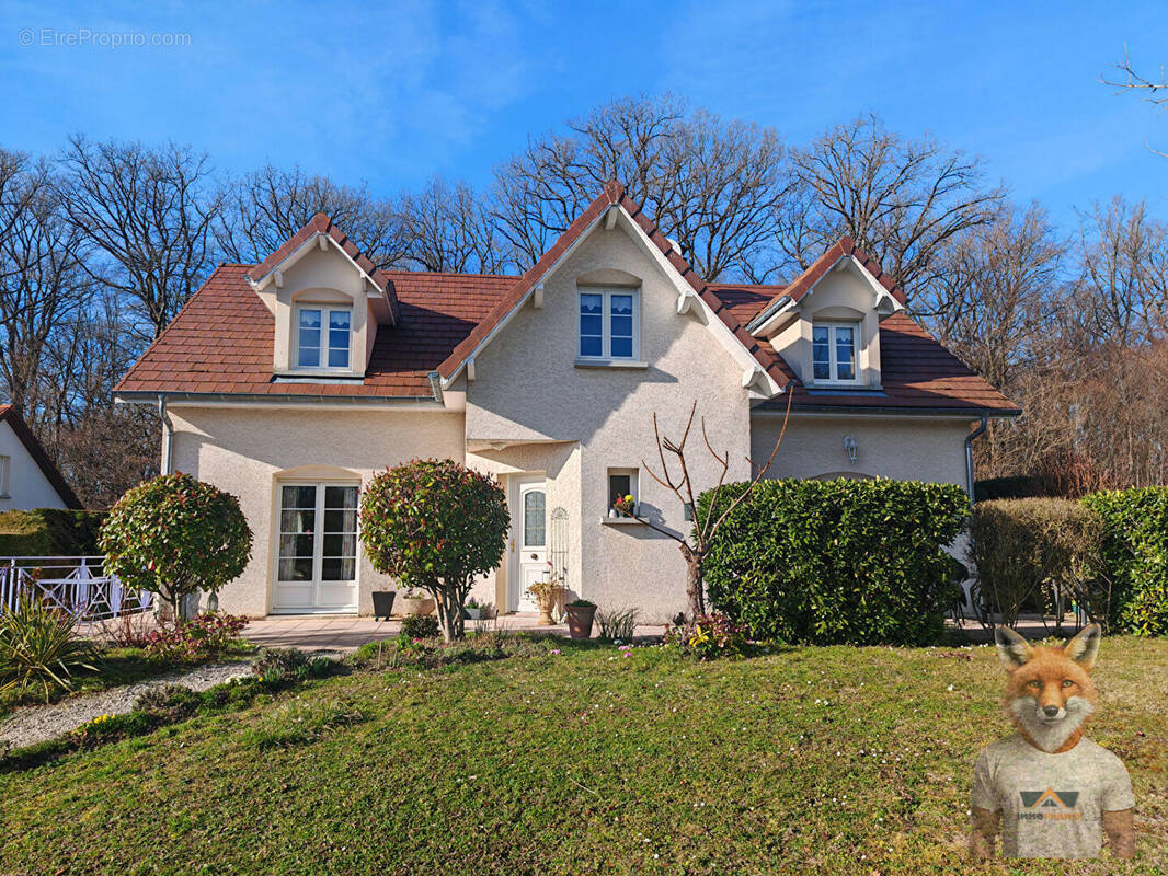 Maison à MONTFERRAND-LE-CHATEAU