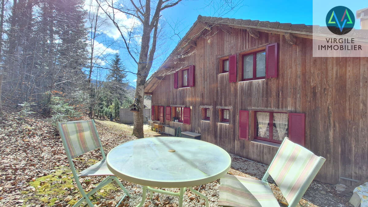 Maison à LES HOPITAUX-NEUFS