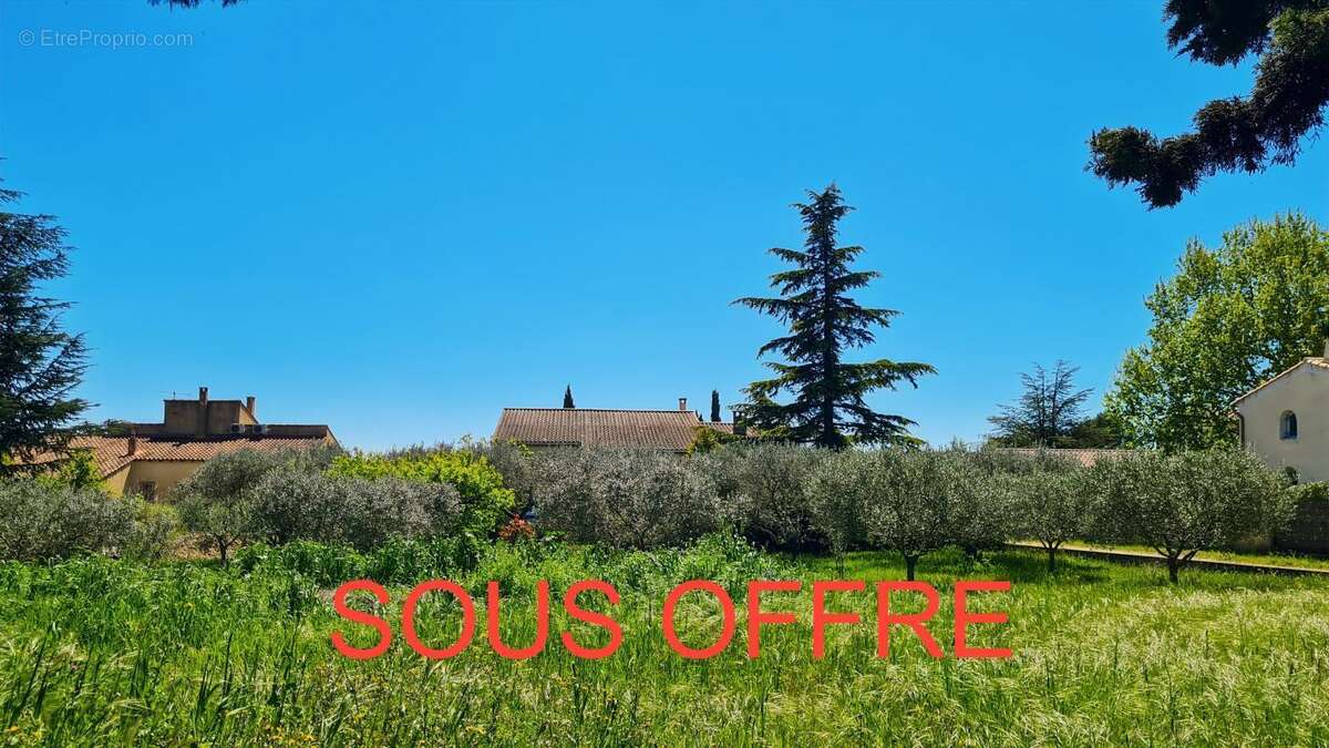 Terrain à PUJAUT