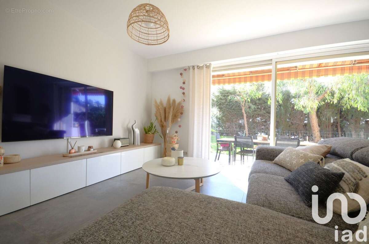 Photo 8 - Appartement à SAINT-LAURENT-DU-VAR