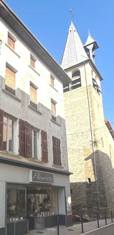 Commerce à BEAUREPAIRE