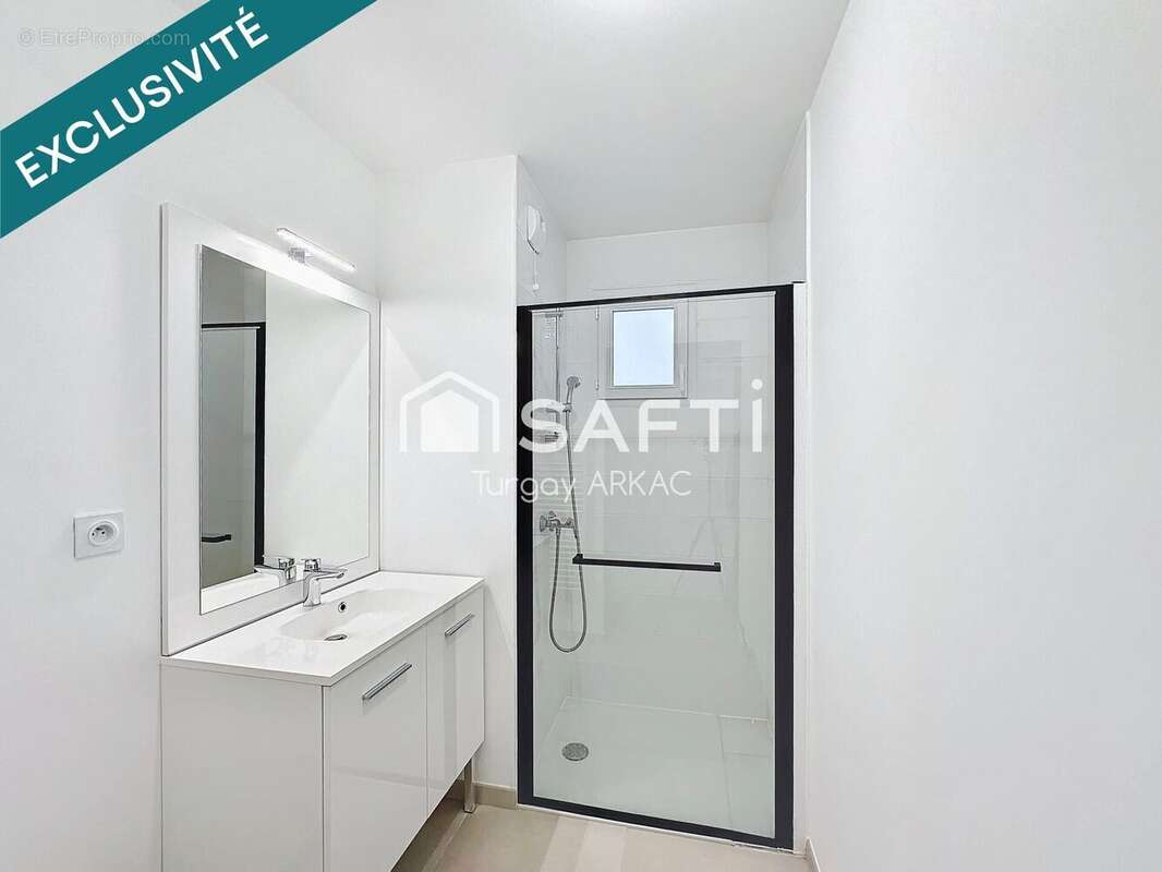 Photo 6 - Appartement à DECINES-CHARPIEU