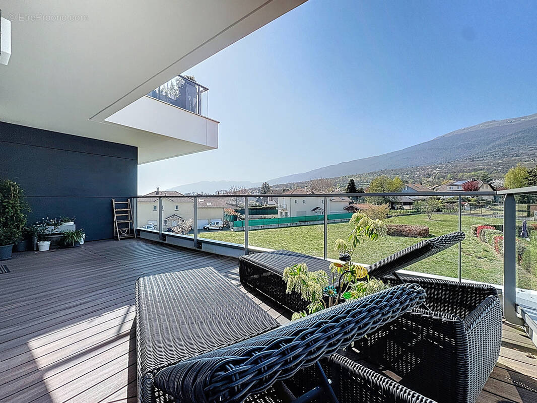 Appartement à THOIRY