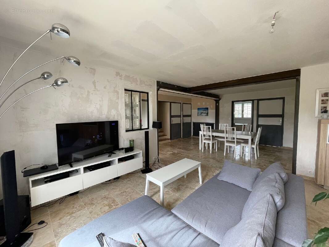 Maison à MILLY-LA-FORET