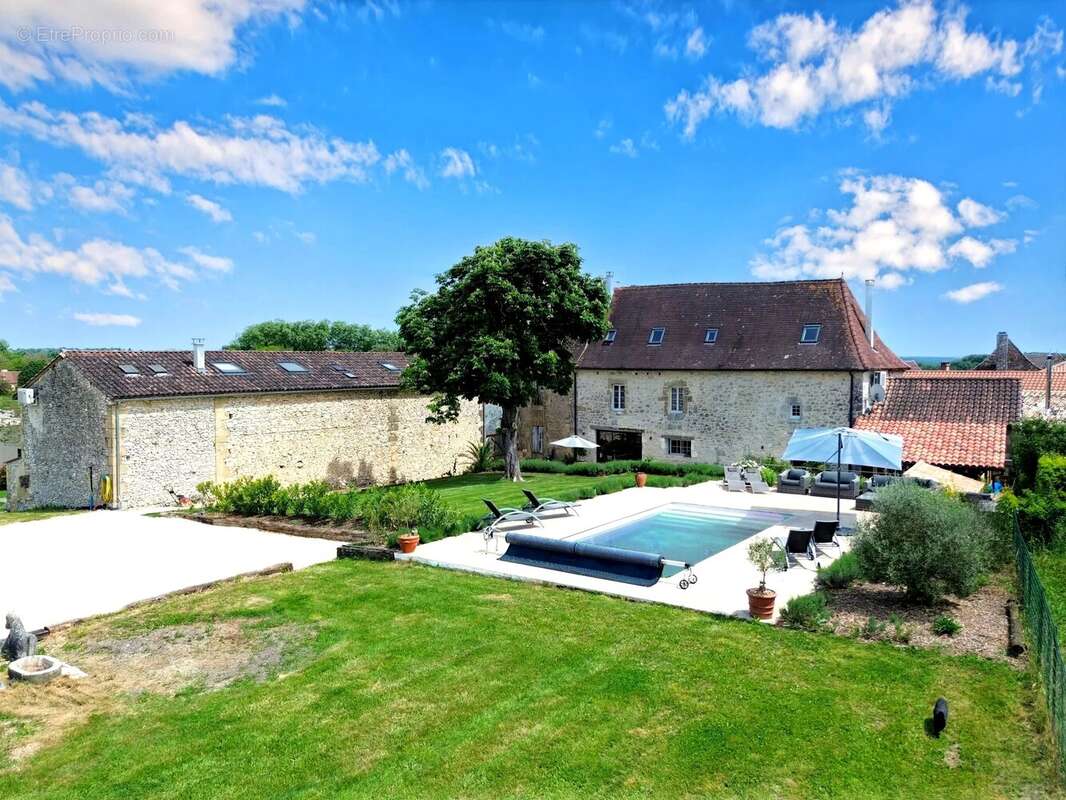Maison à ISSIGEAC