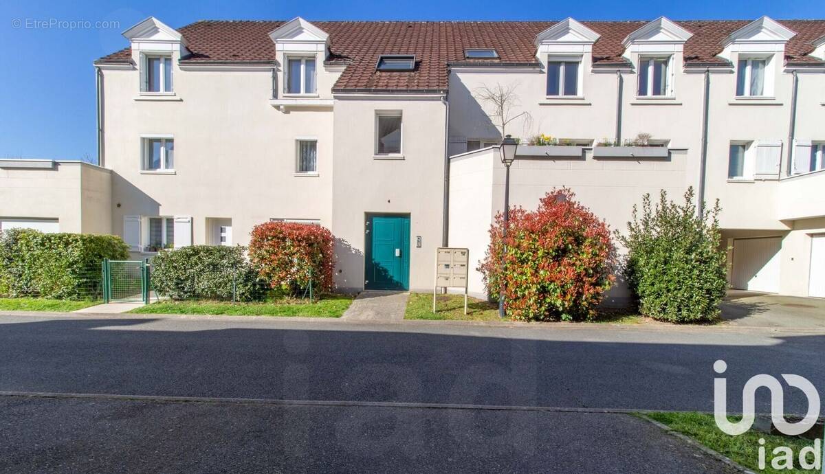 Photo 1 - Appartement à SAINT-JEAN-DE-BRAYE