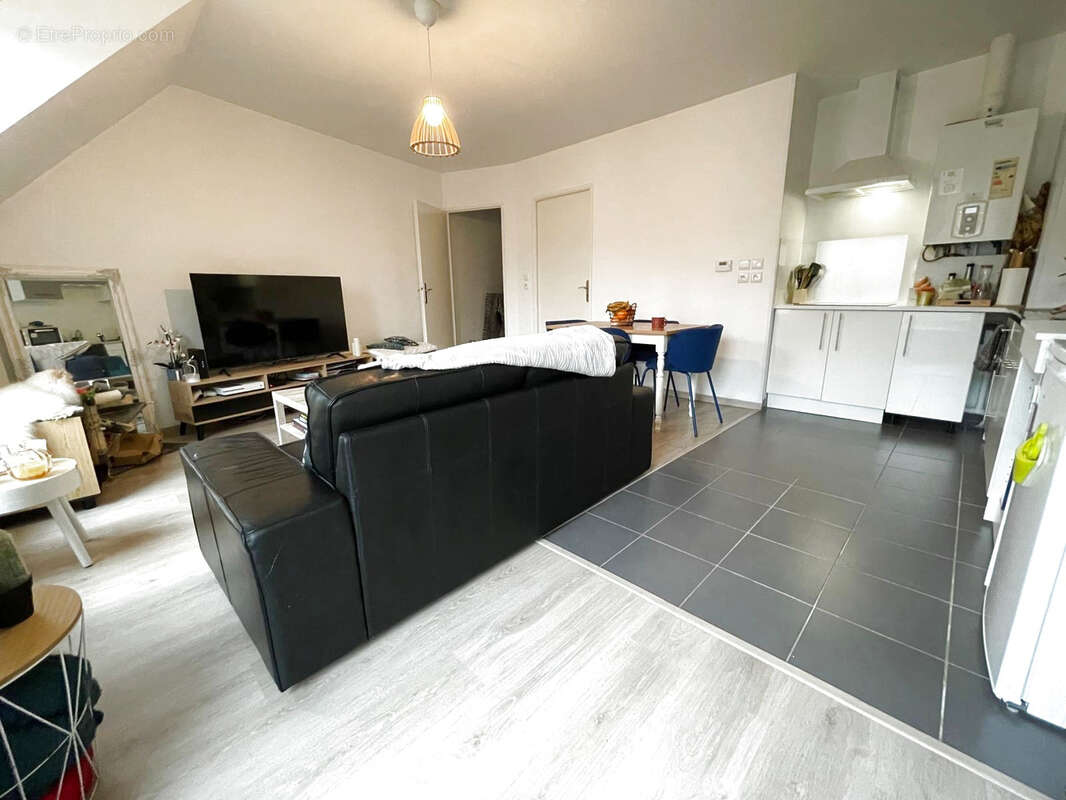 Appartement à LA CHAPELLE-EN-SERVAL