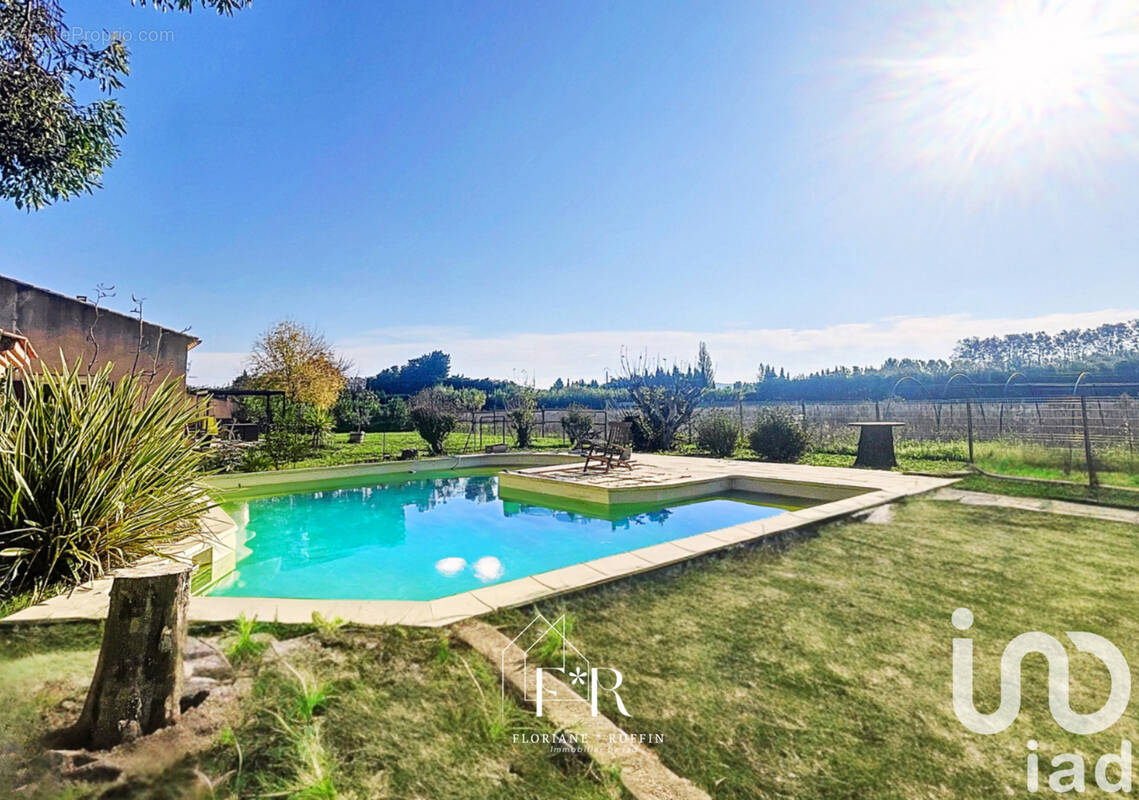 Photo 1 - Maison à EYGALIERES