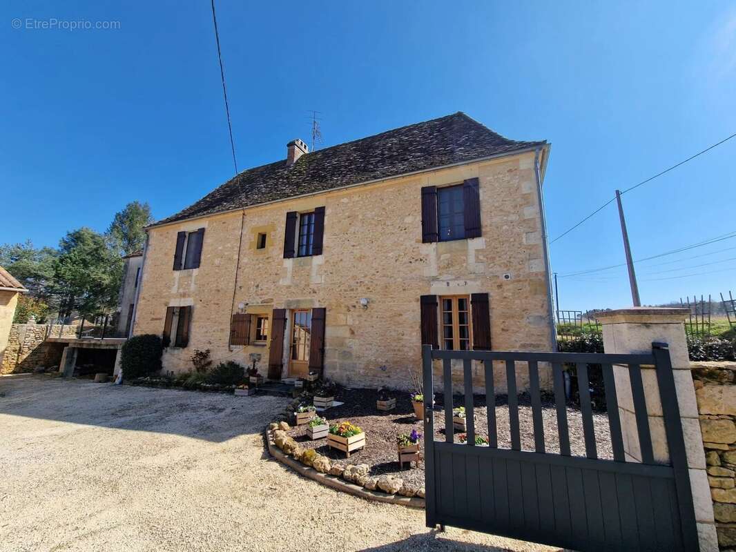 Maison à BEAUMONT-DU-PERIGORD