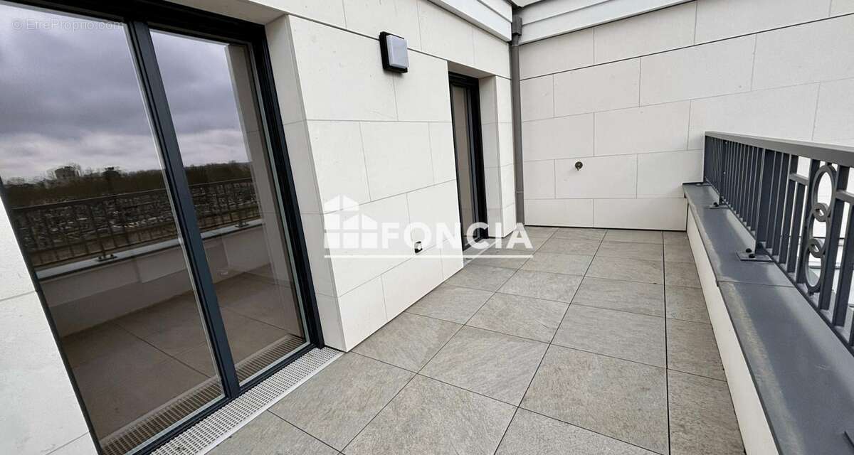 Appartement à SAINT-MAUR-DES-FOSSES