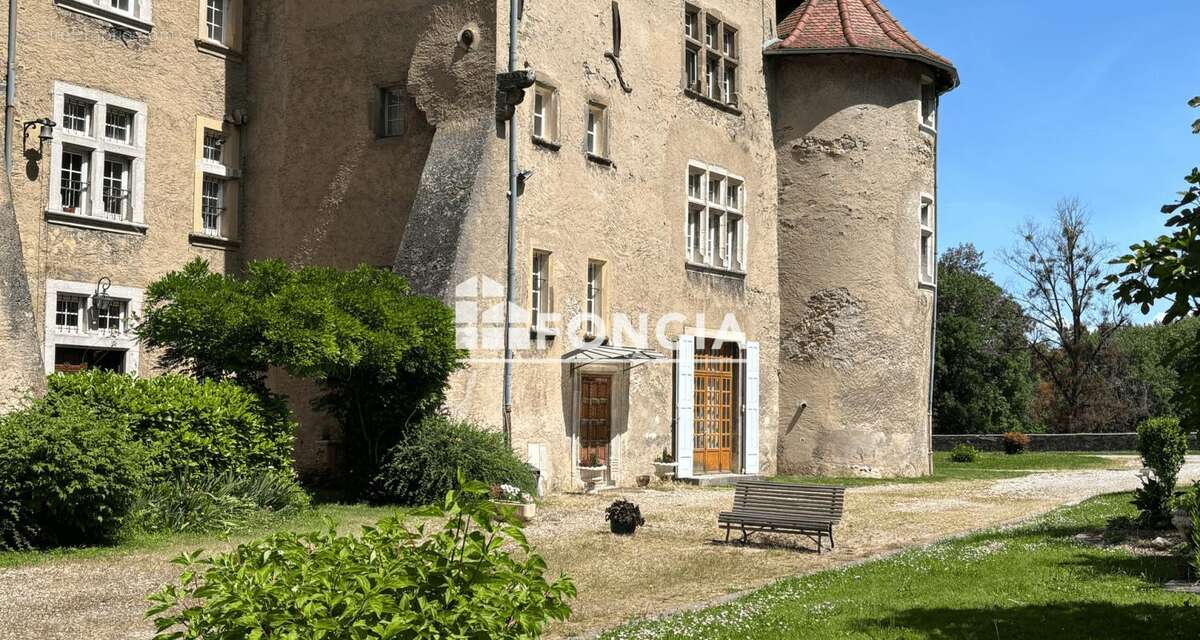Appartement à FROGES