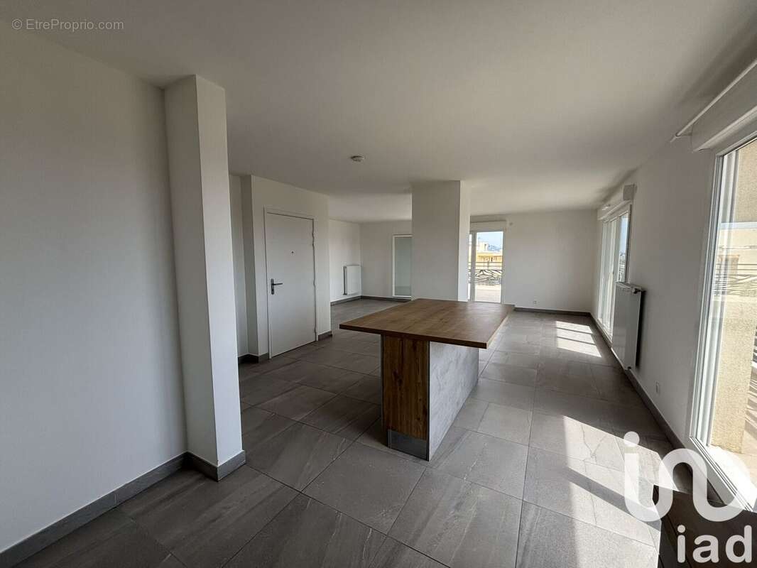 Photo 5 - Appartement à SAINT-LAURENT-DU-VAR