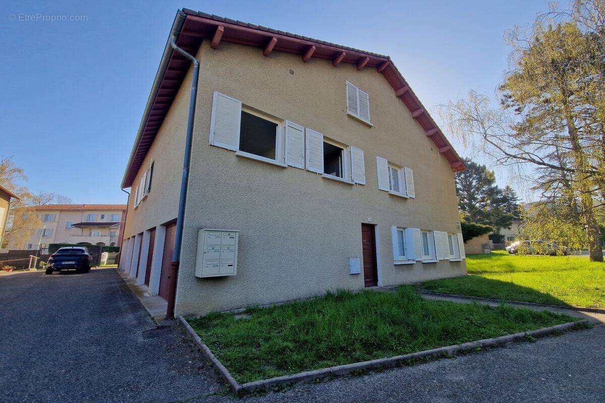 Appartement à CHASSELAY